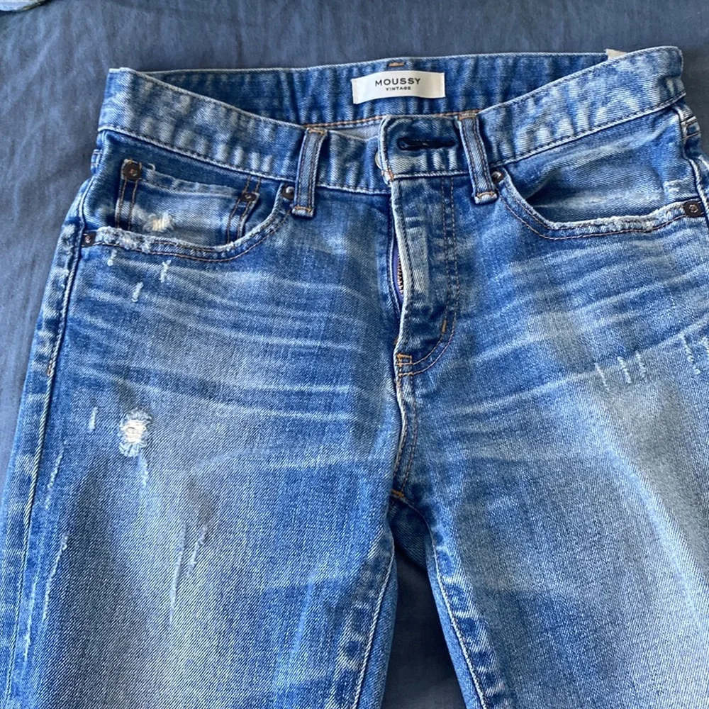Moussy - Picture 2 of 6